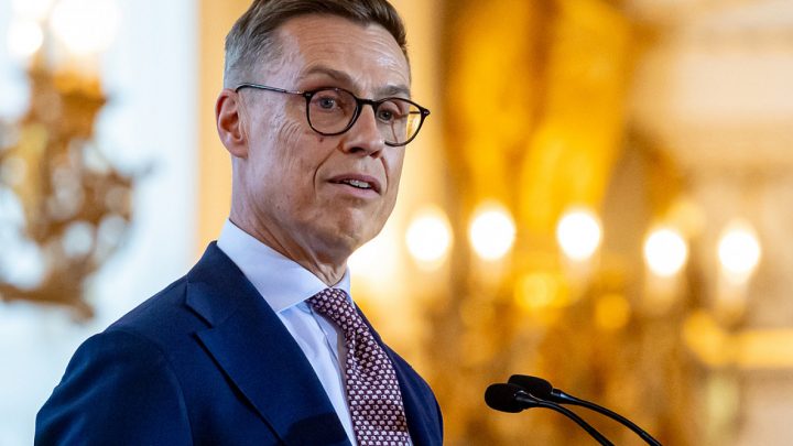 Президентът на Финландия: Европа трябва да обмисли пряк диалог с Русия